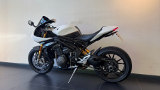 Triumph Speed TRIPLE 1200 RR (21MY)